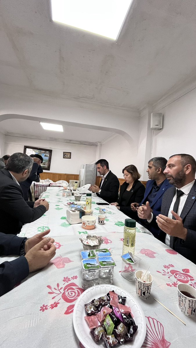 devran_kenc's tweet image. İlçemiz sakinlerinden hakkın rahmetine yürüyen HACI OSMAN TOĞRUL’un taziyesine katıldık. Merhuma Allahtan rahmet kederli ailesine baş sağlığı dileriz