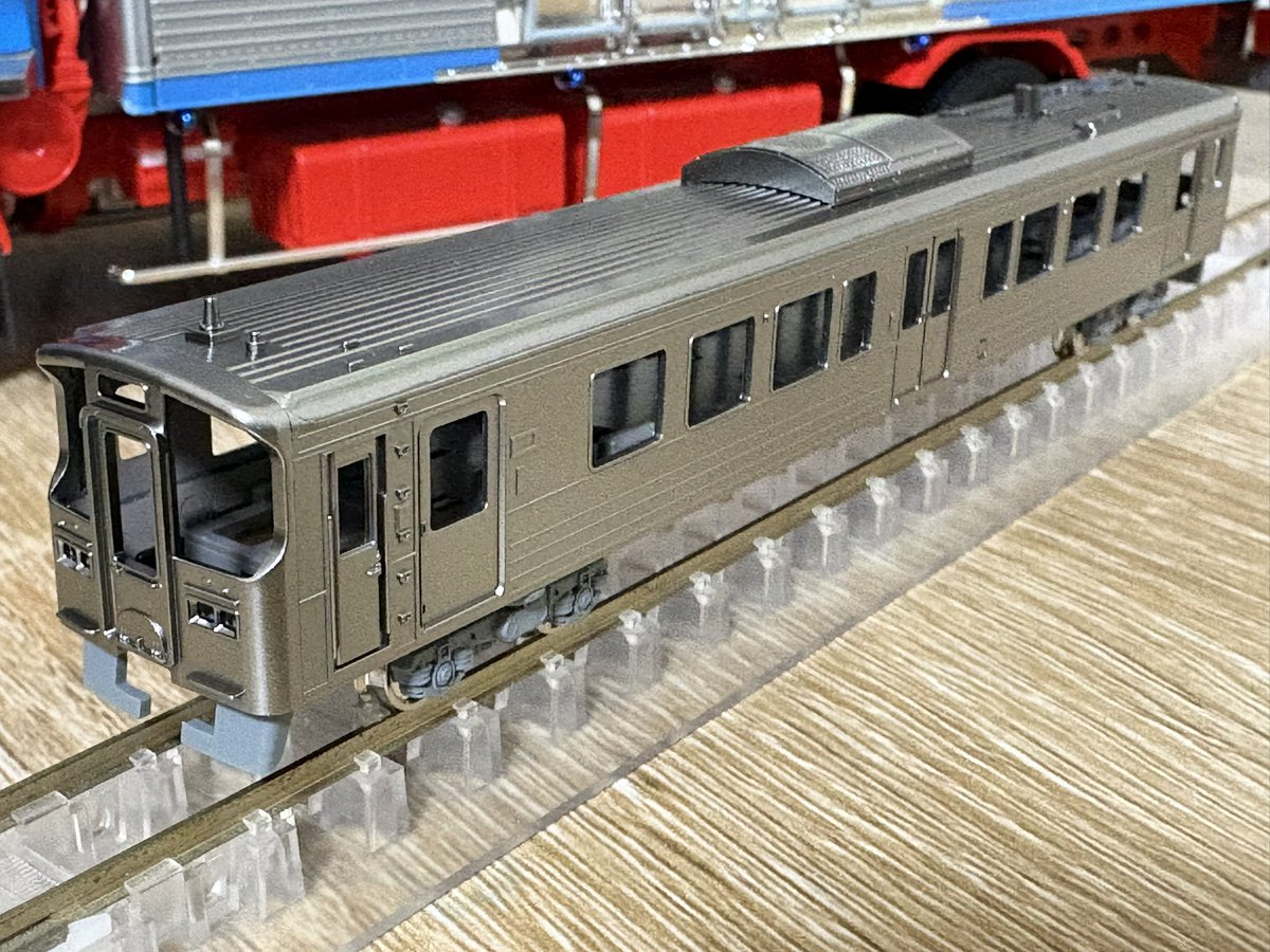 kihako09_1's tweet image. ここからシルバーの質感や帯を塗り分けていきます！

顔面ギラギラは作りかけ限定の姿です🤣

※製作レビューは追ってちゃんと書いていきますので、よろしく〜笑