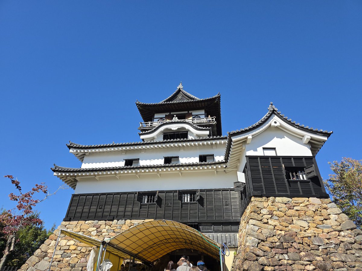 HolyShiru's tweet image. A few pictures from #犬山城 shot on Nov 3rd