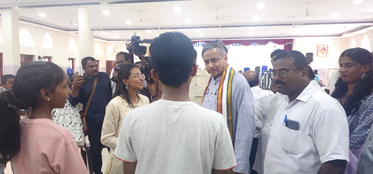 ShashiTharoor's tweet photo. This morning, campaigned for @INCKerala's star candidate in the Thiruvananthapuram corporation elections, ex-MLA @KSSabari1983. A Sunday morning church visit was the highlight! (We never ask for votes inside a place of worship, of course; our presence is our message. Outside is another matter!)