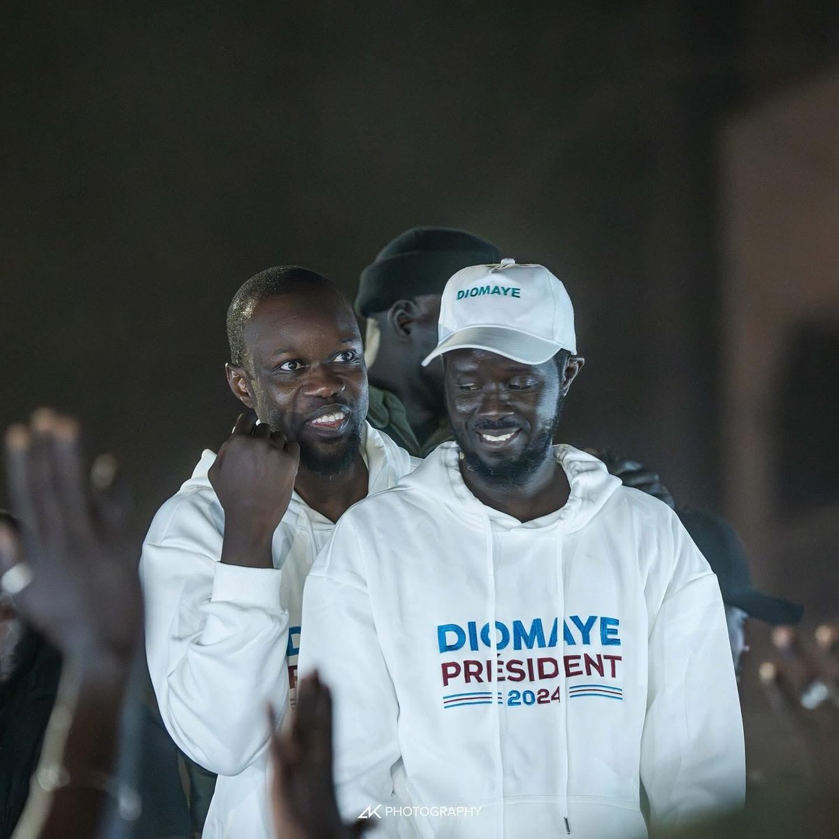 Noo_IDcard's tweet image. ‼️ Toute révolution a trois phases :

1. Ridicule : Les premières étape d’une révolution sont souvent marqué comme ridicule surtout lorsqu’elle remette en cause les normes et les leader de la révolution doivent faire preuve d’une grande résilience pour faire face

2. Dangereux  :…