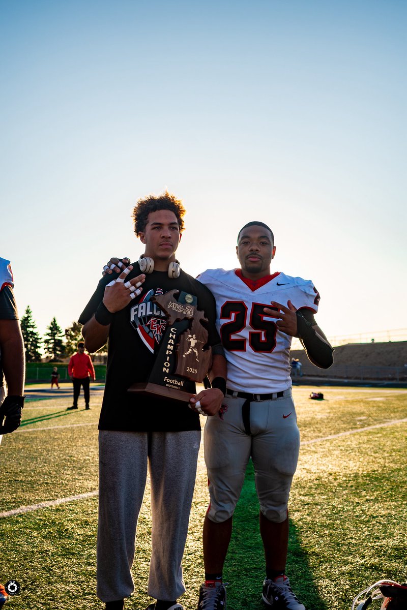 AustinBobo10's tweet image. Regional champs. Beyond blessed to get to play four more with my boys @Malachi_Daly04 @Obie2Valid