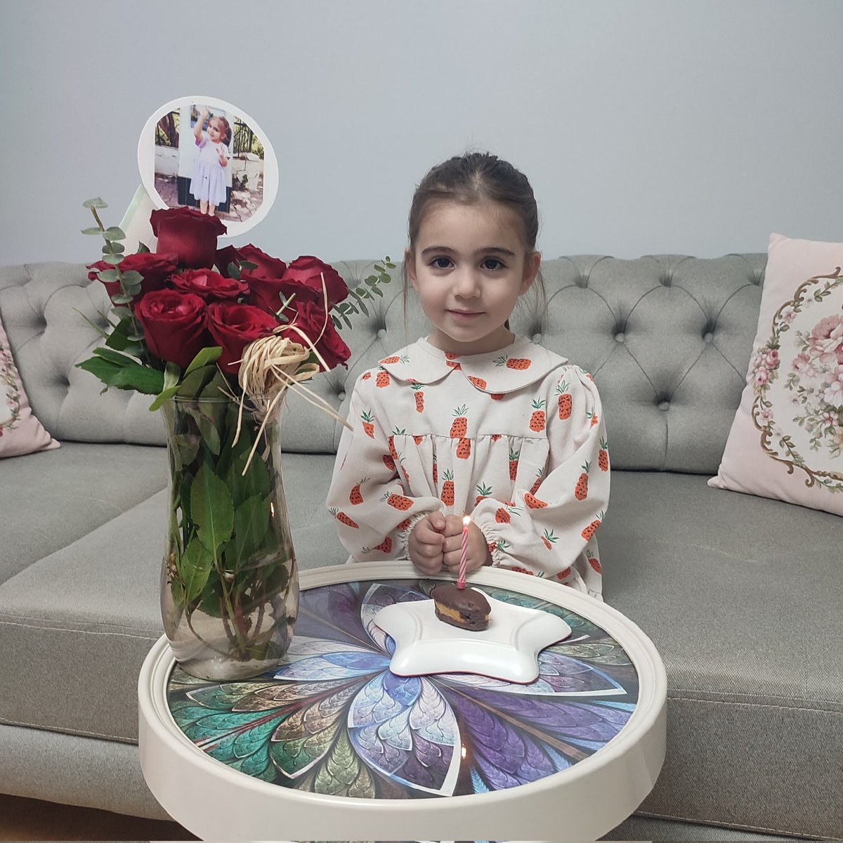 Annesinin çiçeklerini görünce "Bana neden çiçek almadın baba?!" diyen Bilge'nin mutlu sonu... 😂