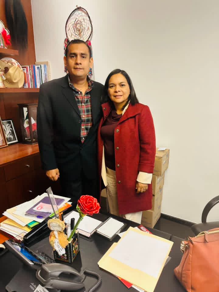 YairGade's tweet photo. 🏛️ #Ejecutivo |Me dio mucho gusto saludar a la senadora por Guerrero Beatriz Mojica Morga en el Senado de la República; sobre todo cuando el trabajo que realizo, me permite aportar al proyecto, que representa ella, para Guerrero. https://t.co/ANTJZi5ZXL