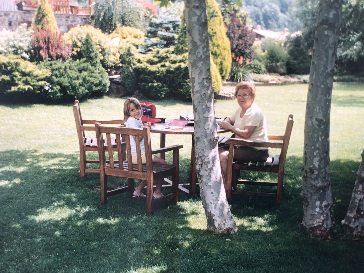 JuditMallol's tweet photo. My forever inspiration. Keeping the art career dream alive for both of us, grandma 🥹🤍 https://t.co/SD3h96N8dW