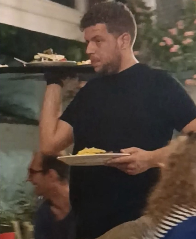 deksixeripae's tweet image. ΟΧΙ ΑΛΕΞΑΝΔΡΕ ΟΣΑ DM ΚΑΙ ΝΑ ΣΤΕΛΝΕΙΣ

ΔΕΝ ΜΠΟΡΩ ΝΑ ΣΕ ΒΑΛΩ ΣΤΗΝ ΑΙΘΟΥΣΑ ΠΟΥ ΘΑ ΓΙΝΕΙ Η ΣΥΝΕΝΤΕΥΞΗ ΤΗΣ ΦΟΥΖΑΣ ΝΑ ΚΑΝΕΙΣ ΤΟΝ ΣΕΡΒΙΤΟΡΟ

ΡΕ ΤΡΕΛΕ ΜΟΥ ΔΕΝ ΜΕ ΕΝΔΙΑΦΕΡΕΙ ΑΝ ΣΕ ΕΙΧΕ ΠΑΡΕΙ ΣΕΖΟΝ Ο ΑΤΑΜΑΝ ΣΤΗ ΤΑΒΕΡΝΑ ΤΟΥ

ΘΑ ΚΑΘΙΣΕΙΣ ΝΑ ΤΗΝ ΔΕΙΣ ΑΠΟ ΤΟ ΣΠΙΤΙ ΟΠΩΣ ΟΛΟΙ ΜΑΣ

#paofc