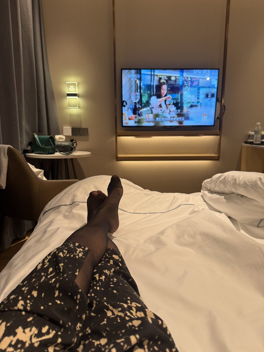 满足不了，就出去觅食