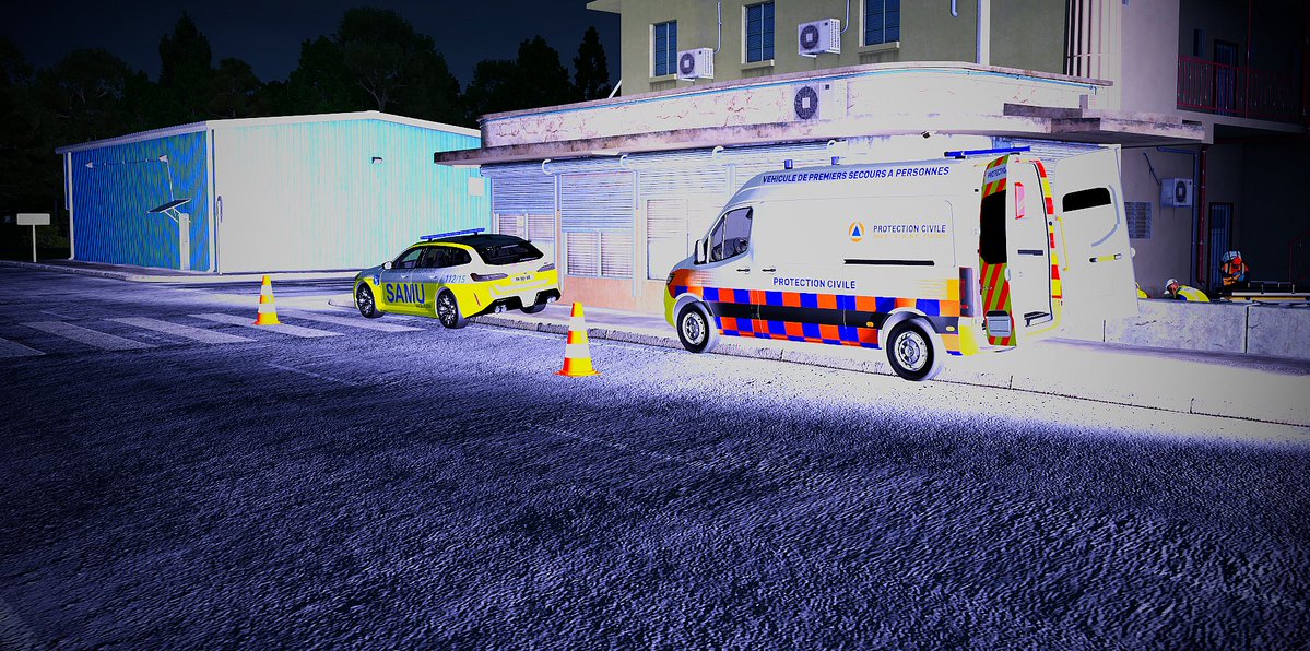 La <a href="/PCiA4L/">Protection Civile de Vice City</a> a pu intervenir toute la semaine auprès des citoyens de l'île !

Voici un résumé en images,

1: AVP VL-Moto à Perrytonnia.
2: AVP VL-PL sud Perrytonnia.
3: Personne blessée sur la commune de Vermont.
4: Explosion au parking d'Union.