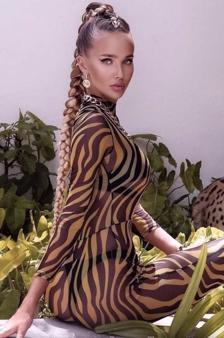 ⚘️Glowing with the flow⚘️🫶🏻💋💋

#SundayVibes 
#KindnessMatters 
#PeaceAndLove