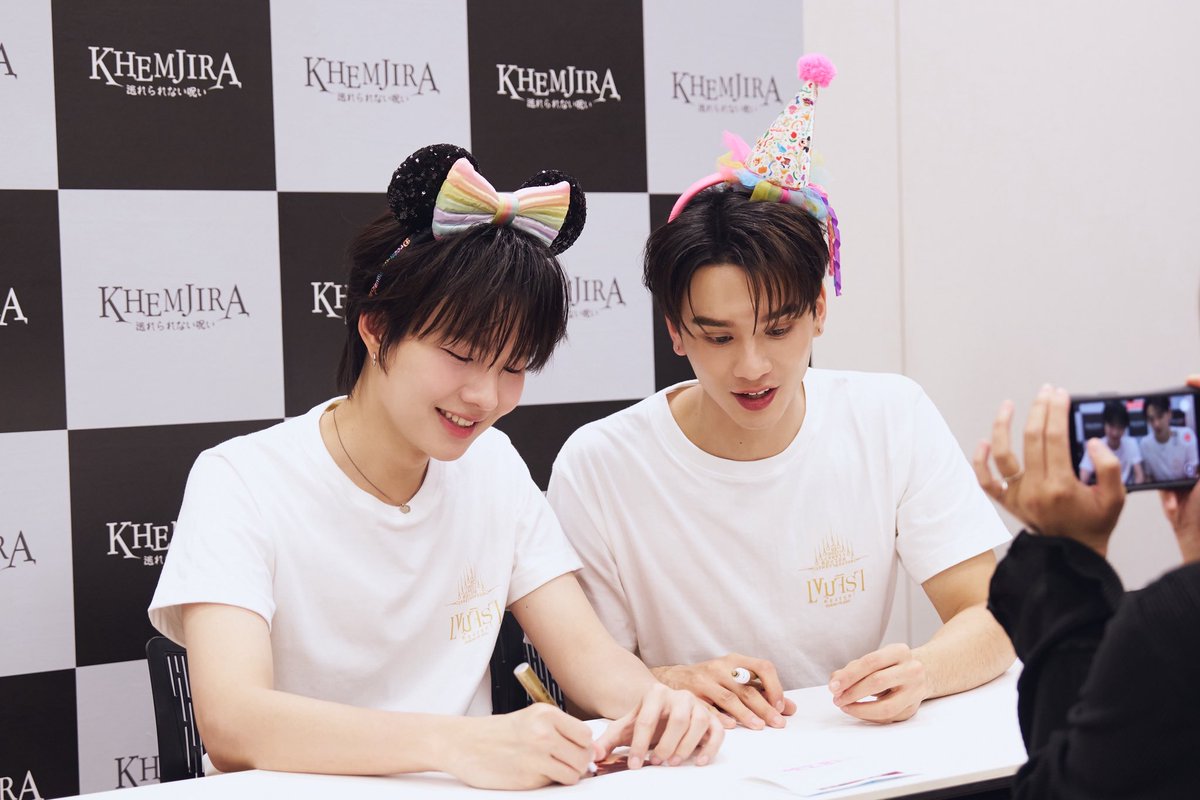 ncmping's tweet photo. thank you to all the fans who joined us at our very 1st fansign in japan! we're truly grateful.
see you again next time. 😉 https://t.co/9an9mnXNNb
