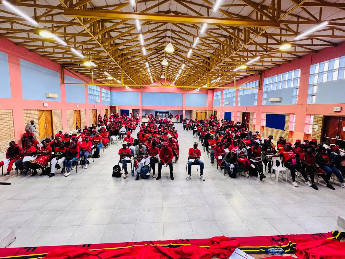 EFFGautengProv's tweet photo. 🚨ICYMI🚨

The EFF in Johannesburg Sub-Region D, held a meeting with branches at Diepkloof Welfare Center.  We are ready for Phala Phala Judgement March. 

#ReleasePhalaPhalaJudgement https://t.co/cghdOSQgRd