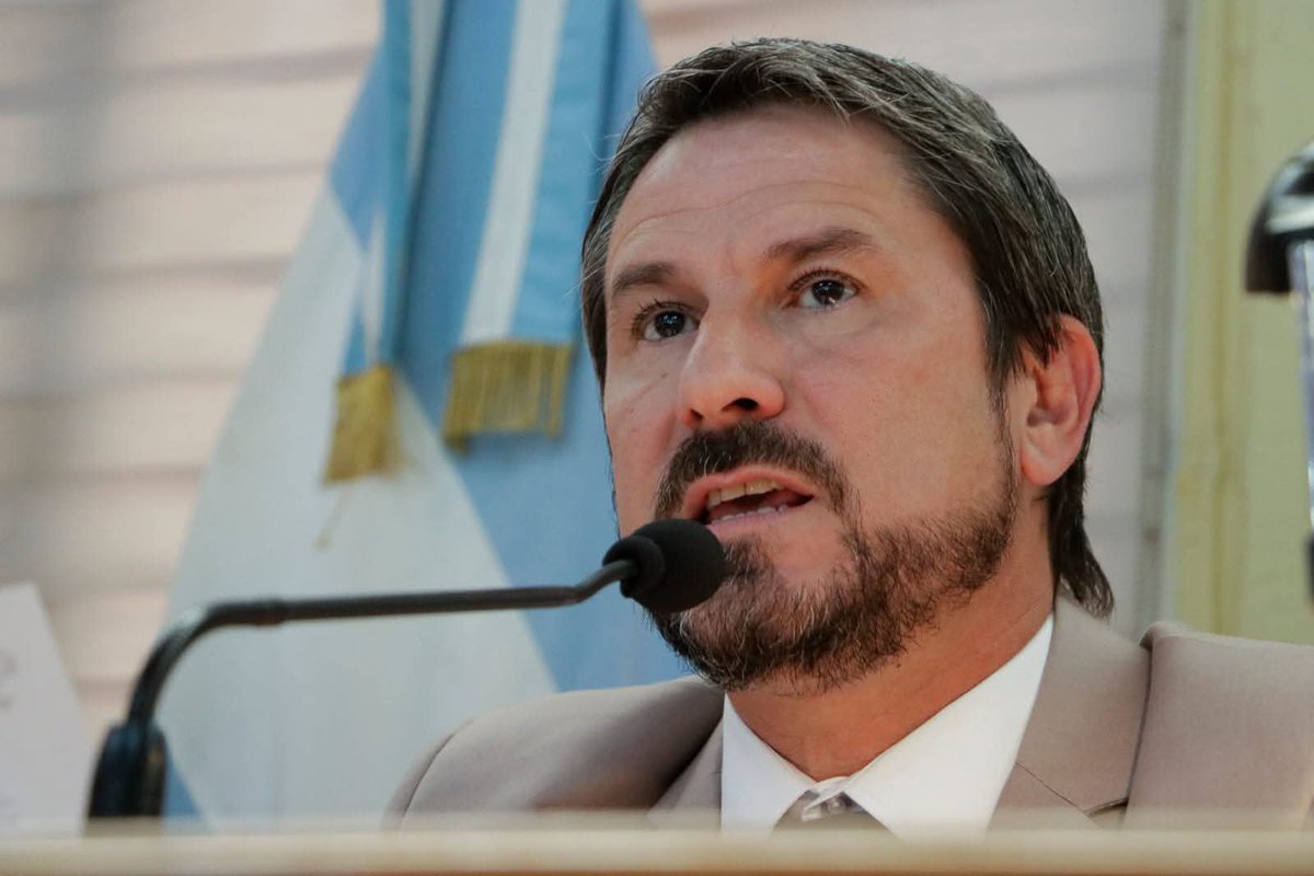 📢 PRESUPUESTO 2026

Este miércoles 19 a voy a ingresar al Concejo Deliberante el Presupuesto 2026.

Trae dos medidas claves:
1️⃣ Descuento en Ingresos Brutos para todos los contribuyentes.
2️⃣ Nueva reducción de cargos políticos.

El año pasado ordenamos las cuentas y, gracias al