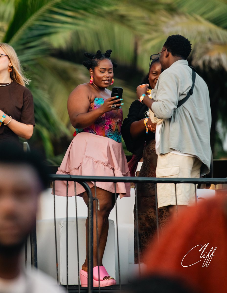 gyaigyimii's tweet image. Memories Were Made At Tidal Rave 🏖️