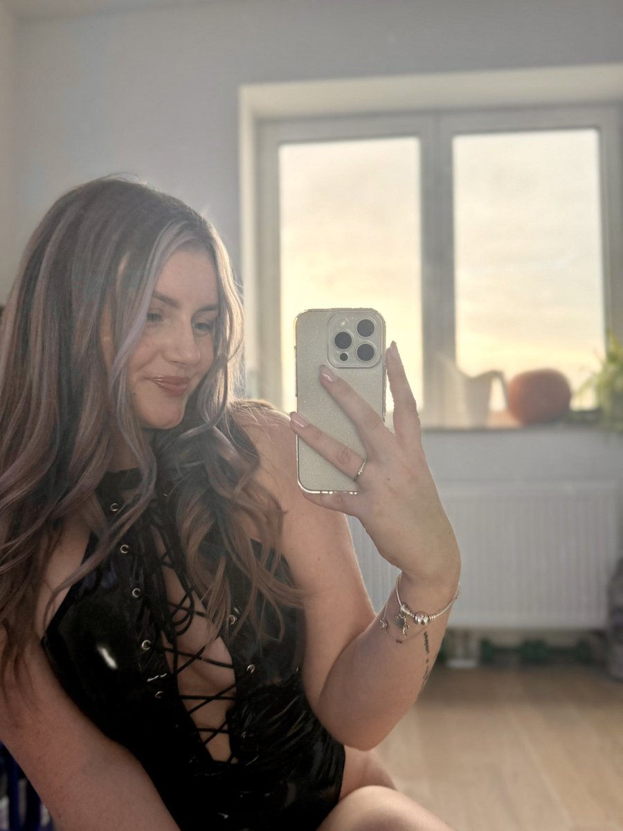 Leniii💕 tweet media