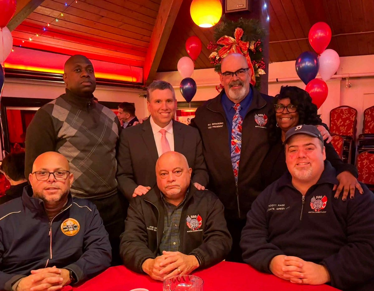 Last Thursday, we joined a reception celebrating Senator Sal DiDomenico’s 15 years of public service. He’s been a key ally in passing the assault bill and standing up for transit workers. We’re grateful for his continued support.

#UnionStrong #TransitWorkers #MBTA #Solidarity