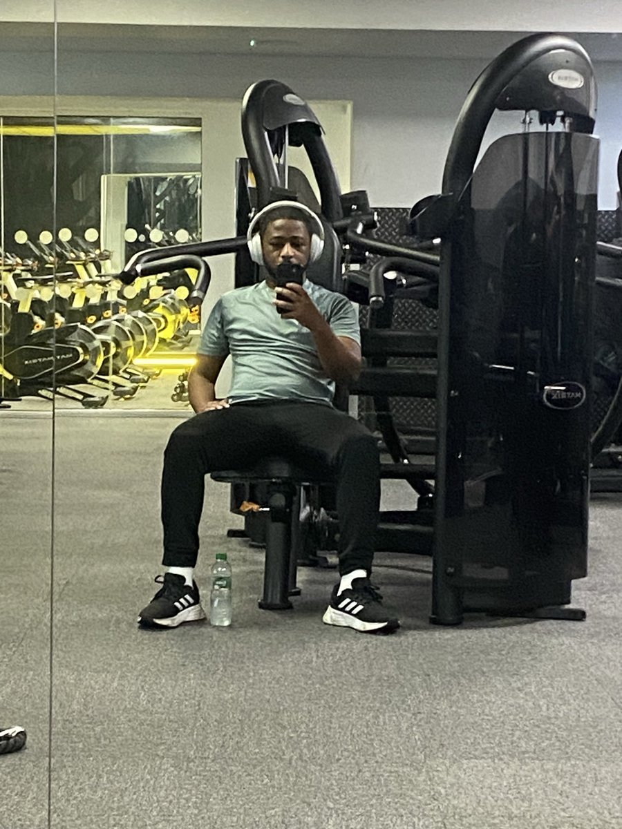 Going to the gym for the first time 🙏

Today I finally did it

I actually got the membership 3 months ago but I never went

I’ve been putting so much work and effort on my projects but no work on my body and health 

I was completely lost in the gym. Any tips for beginners?