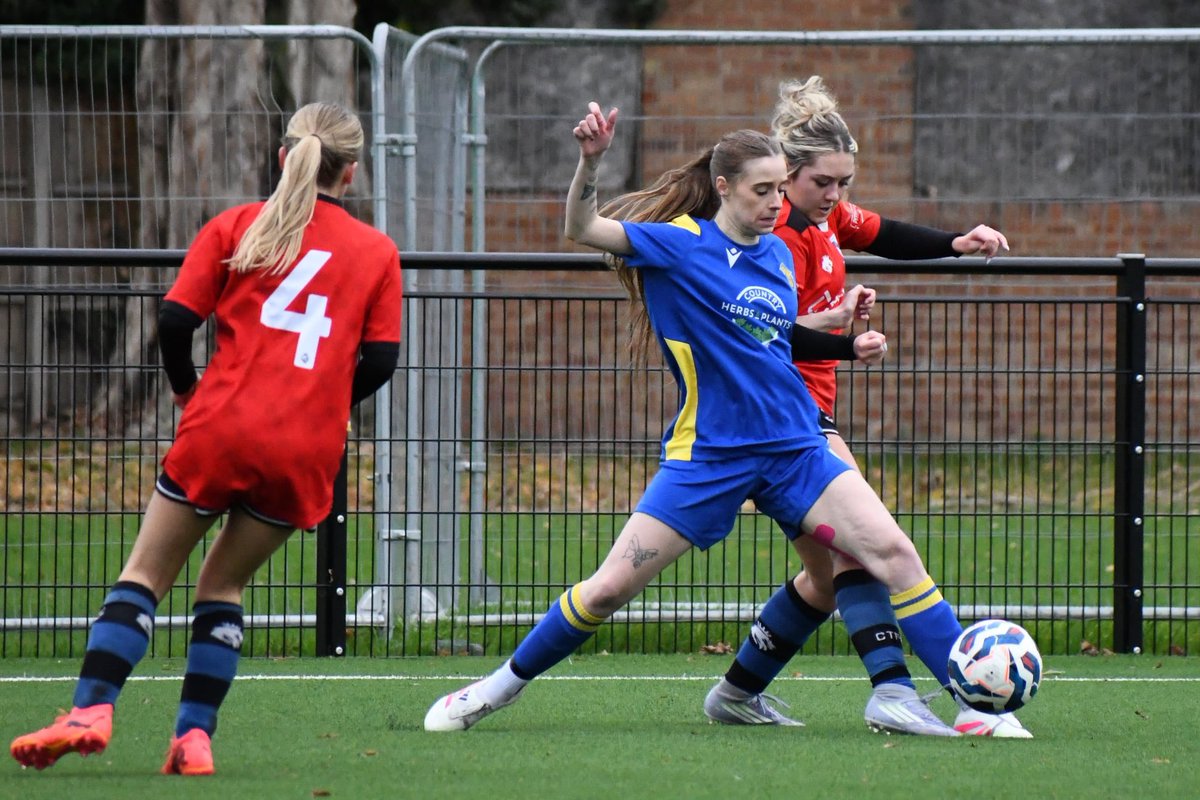 SpaldingUtdW's tweet photo. 📸 FULL-TIME HIGHLIGHTS! - @KeiraThurston 

The final whistle has blown at Home - Sir Halley Stewart Playing Field, and the Tulips gave it everything! 
#SpaldingUnitedWomen #UpTheTulips #FullTime #TulipPower #WomensFootball #GrassrootsFootball  #SpaldingUnited #SupportLocal https://t.co/21BmyzzsM7