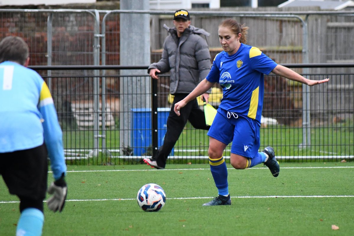SpaldingUtdW's tweet photo. 📸 FULL-TIME HIGHLIGHTS! - @KeiraThurston 

The final whistle has blown at Home - Sir Halley Stewart Playing Field, and the Tulips gave it everything! 
#SpaldingUnitedWomen #UpTheTulips #FullTime #TulipPower #WomensFootball #GrassrootsFootball  #SpaldingUnited #SupportLocal https://t.co/21BmyzzsM7