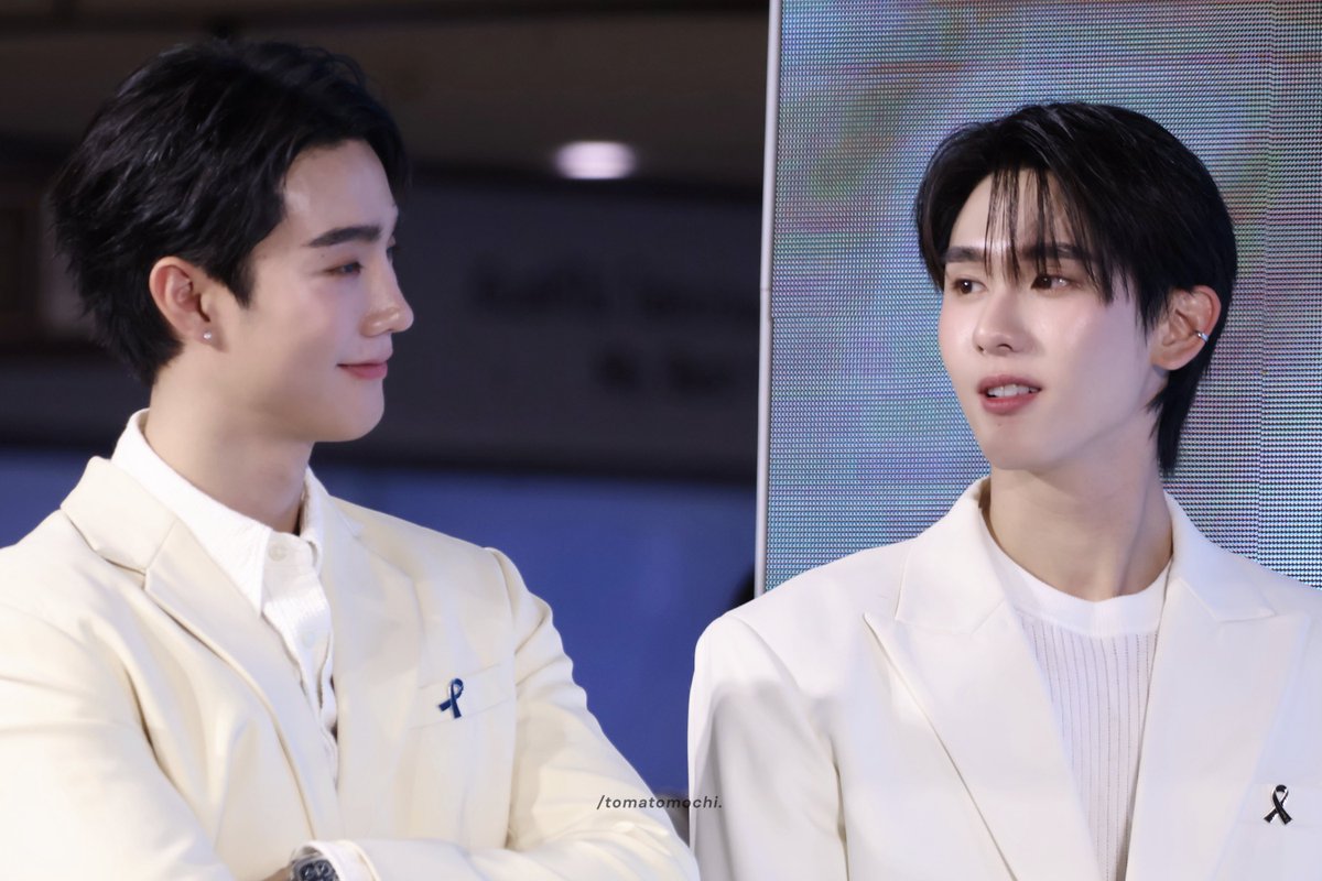 แล้ว บบ มอง ปป ด้วยสายตาแบบบบ 😭
นุรักเค้ามากเลยเนอะ 🫶🏻

<a href="/fforcejs/">ฟอสสึ อย่ามองนานเดี่ยวบานปลาย</a> <a href="/kasibook/">กษิบ๊อง (ปลูกผลเขือเทศ)</a> 
#fforce_ #kasibook
#ฟอสบุ๊ค #ForceBook

FB 9TH DESTINY CLINIC
#DestinyClinicxForcebook