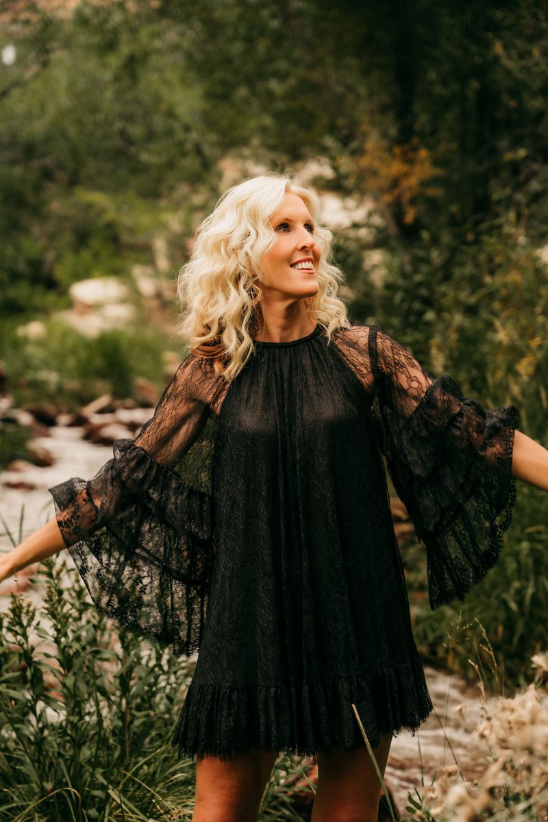 A Faith of Our Own 
substack.com/@lesliegustafs…