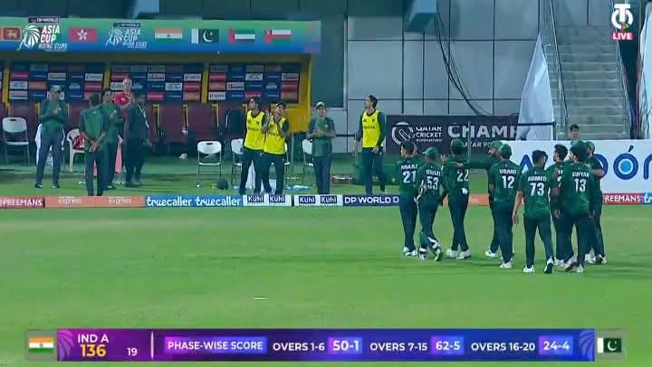 itxbeenishhere's tweet image. India A have been bowled out for 136 runs, they couldn’t even survive to play the complete overs. Pakistan need 137 to seal the victory.