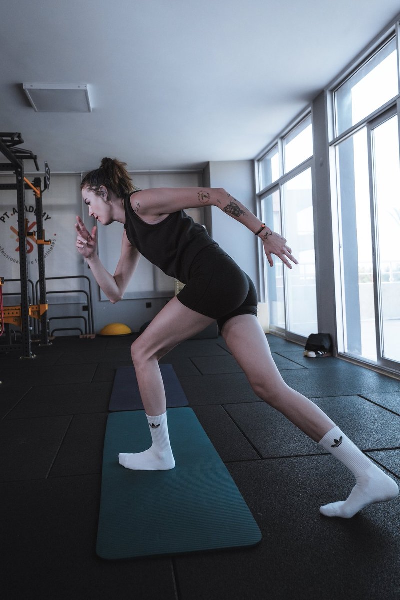 JUMP..JUMP.. JU..M...P....