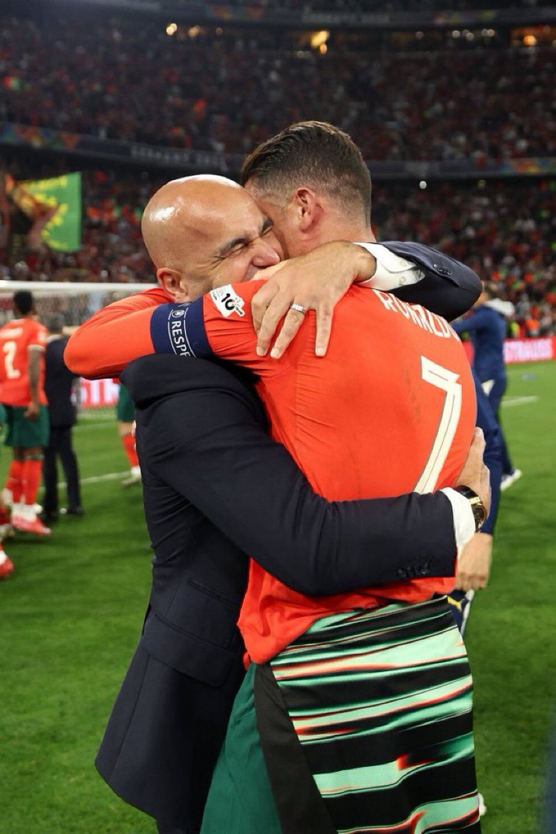 🚨 روبيرتو مارتينيز: 

"الان حان وقت الاستعداد لكأس العالم." 

🔥🔥🔥🇵🇹🇵🇹🇵🇹