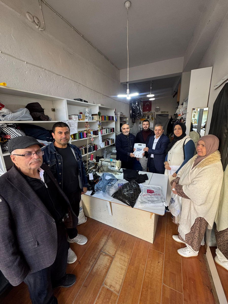 Pendik’in dört bir yanındaydık! 🚪✨

#AKGençPendik olarak bugün Pendik’in tüm mahallelerinde sahadaydık.
Gönüllere dokunmak, gençlerimizle buluşmak ve enerjimizi her sokağa taşımak için kapı kapı dolaştık.

Her adımda daha güçlü bir gençlik, daha güçlü bir Pendik için