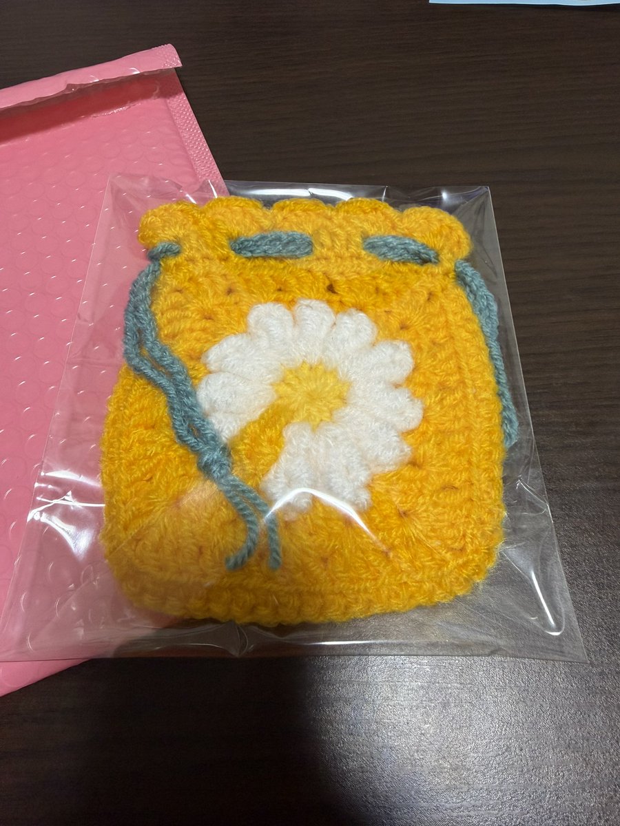 god_dog_jiyong's tweet image. ポスト開けたらサプライズでルイ姉から神アイテムが届いとった
ｱﾘｶﾞﾀﾔｰｱﾘｶﾞﾀﾔｰありがとう🕺大事に使うぜ
@sofia_12big