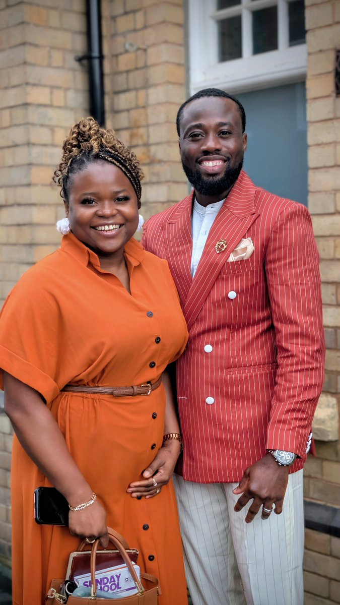 KingVicx's tweet photo. Full hearts and refreshed souls.
Thankful for another Sunday with my beautiful wife.
🧡🤍🤎 https://t.co/bYXBVB2H6d