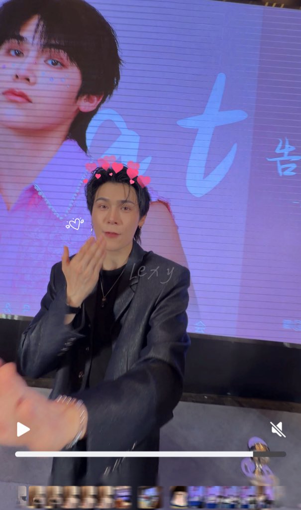 BiuLexy599's tweet photo. Long time no see, everyone. 💦
I am very happy to meet you again, and I am also very happy to give you a gift by hand! 🥰
Looking forward to seeing you next time~ 💟@peatwasu 

PEAT IN GUANGZHOU
#PeatfansignInGuangzhou 
#FortPeat #BabyFeat
#Peatwasu  #CaptainPeat https://t.co/OKB5M1vE5T