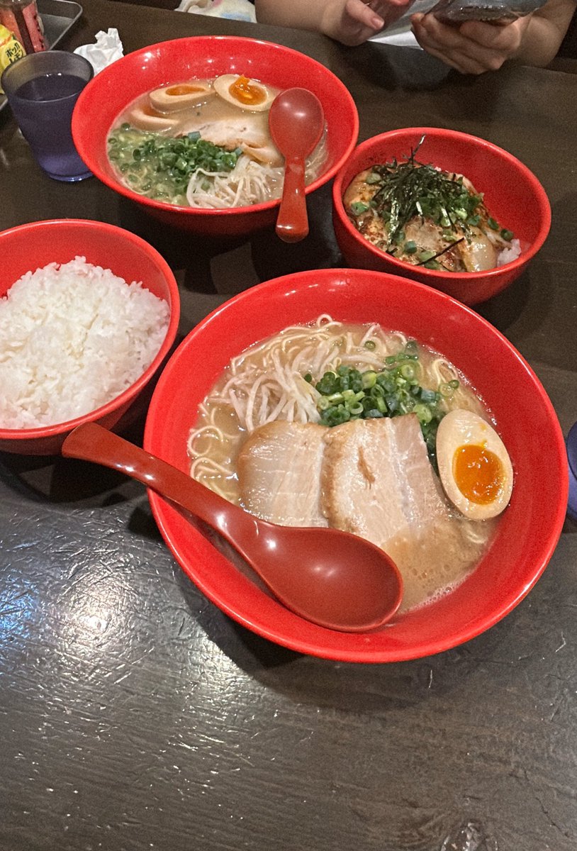 濃厚豚骨醤油⟡.*