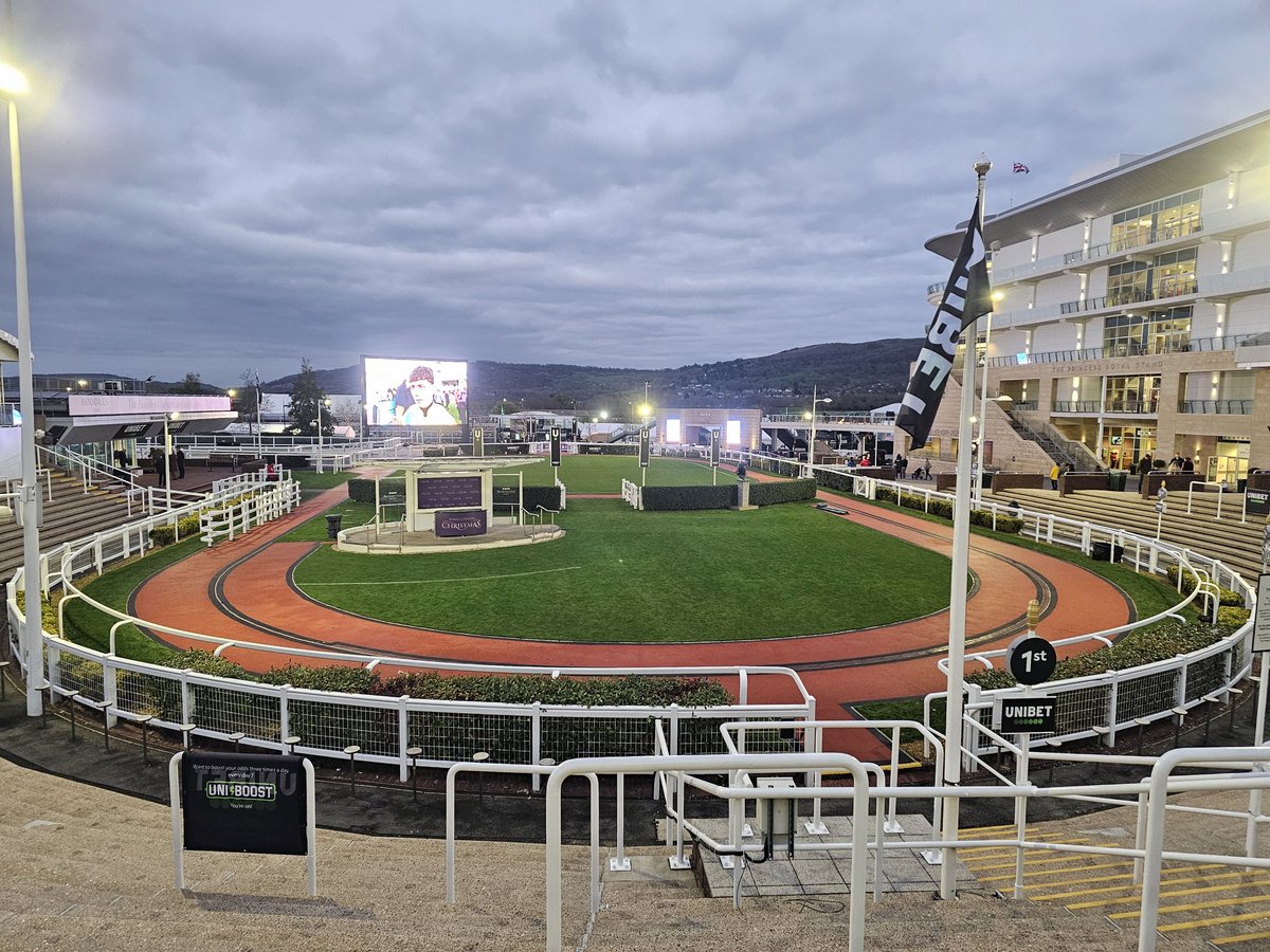 Mike Parcej tweet media