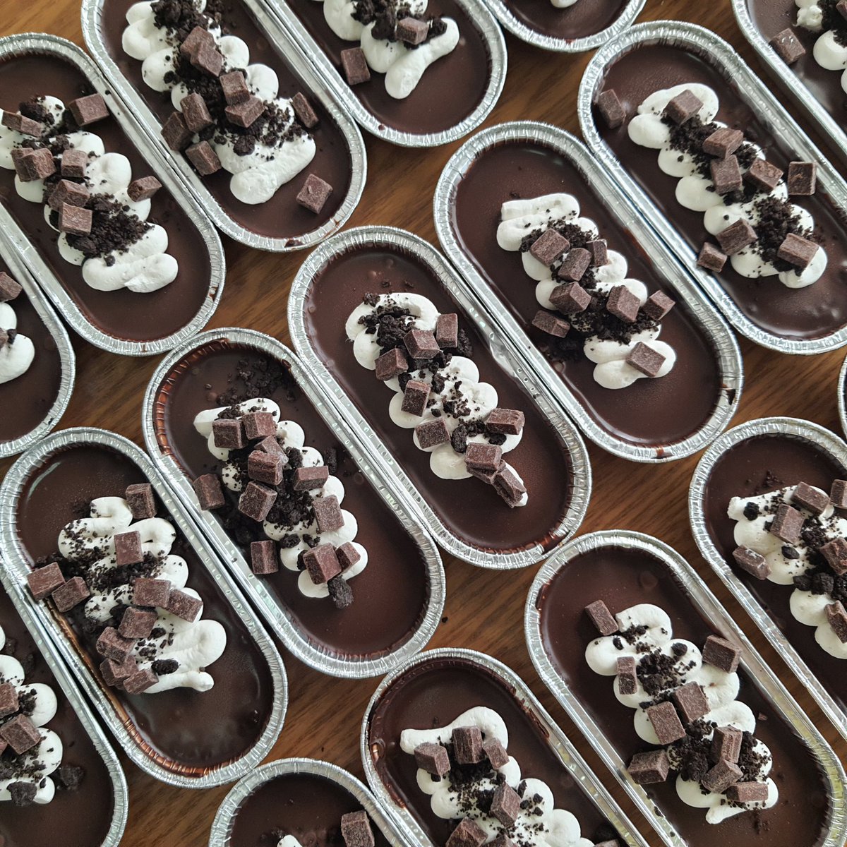LANLEKLEK's tweet photo. Chocolate signature mini

#ล้านเล็กเล็ก #lanleklek https://t.co/Ty5kw724eJ