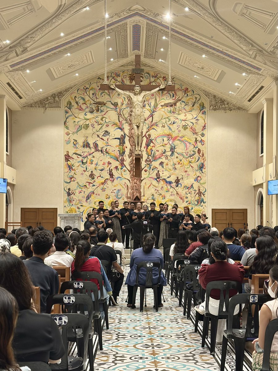 paul_miranda's tweet photo. May gani naka abot pa. Madz Et Al Festival Concert @ Christ The King Chapel https://t.co/InGWsrMbsP