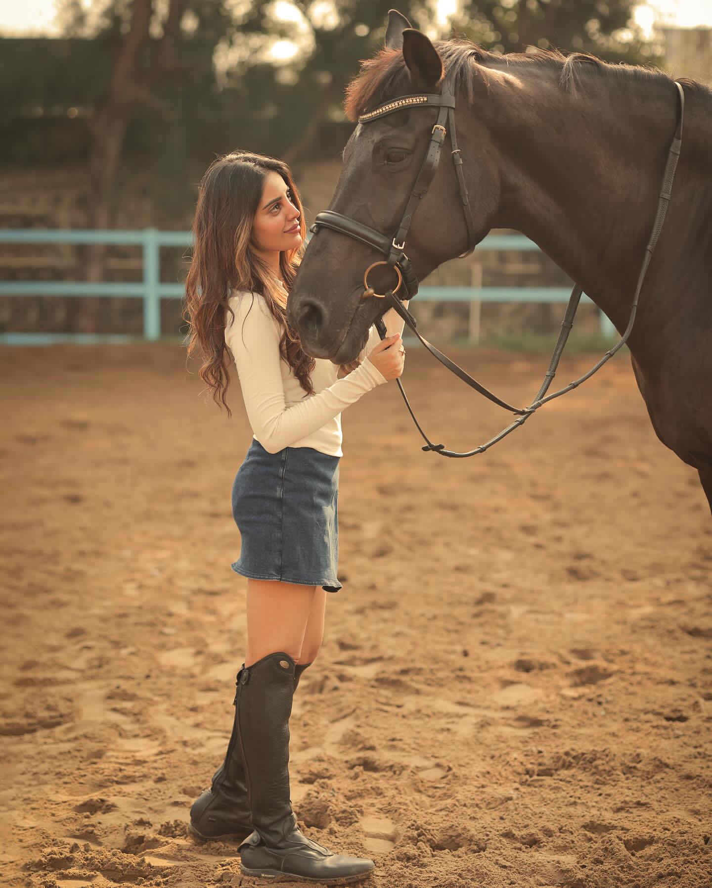 G54Cd-0aEAAgcRp?format=jpg&name=large