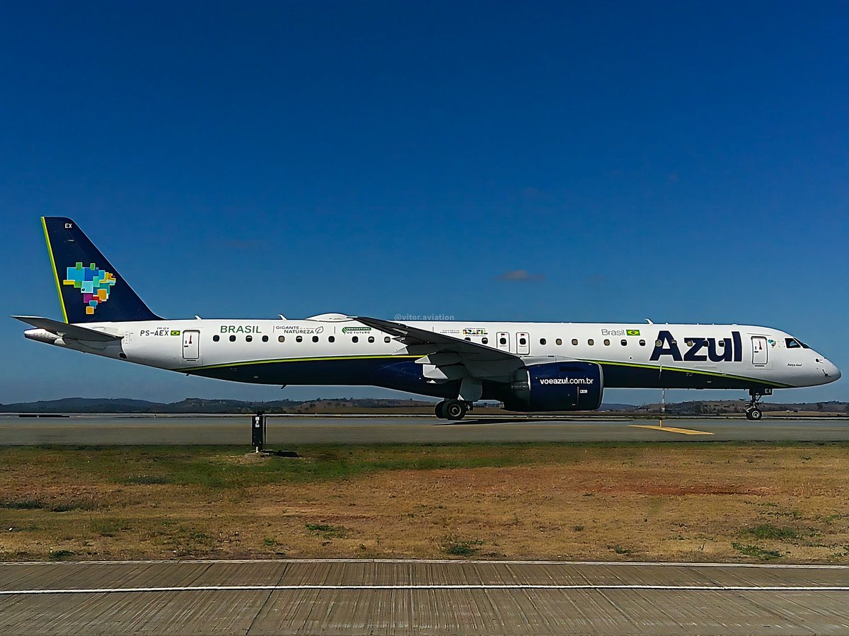 O único ex que tá valendo a pena é esse hahahah 💙😅✈️

🆔️PS-AEX—“Força Azul."
📷DC218
📅25/10/2025
✈️ Embraer 195e2
📍  Aeroporto Internacional de Confins/<a href="/bhairport_/">BH Airport ✈️</a> (CNF/SBCF)
🌐 <a href="/azulinhasaereas/">Azul Linhas Aéreas Brasileiras</a>

#embraer #195e2