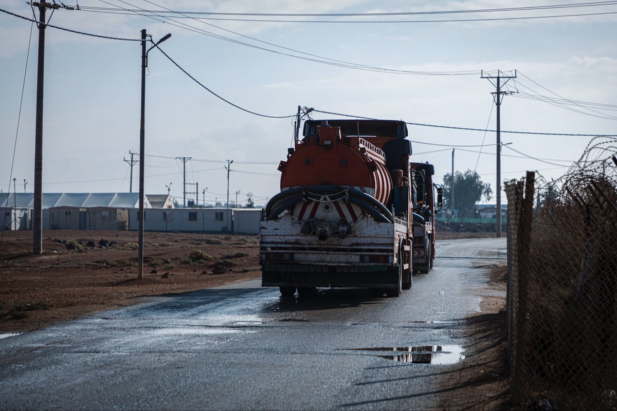 MariaSt_UNHCR's tweet photo. We worked with the community and the authorities and partners to prepare for the rain over the weekend and react promptly to any flooding in Zaatari camp.
Fortunately, the much welcome rain came but caused no floods. The water trucks left without further ado. https://t.co/y39K4qv9F5