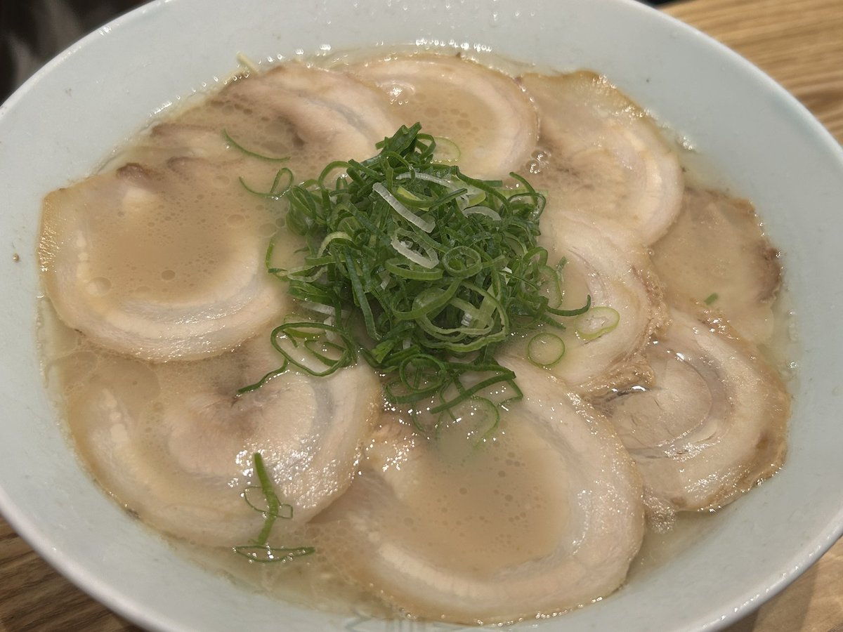 二子玉川行くとついつい♡
安定の美味しさ🥹🥹

博多濃麻呂 : 世田谷区玉川3-4-6
 #らーめん #とんこつ #博多濃麻呂 #ramen