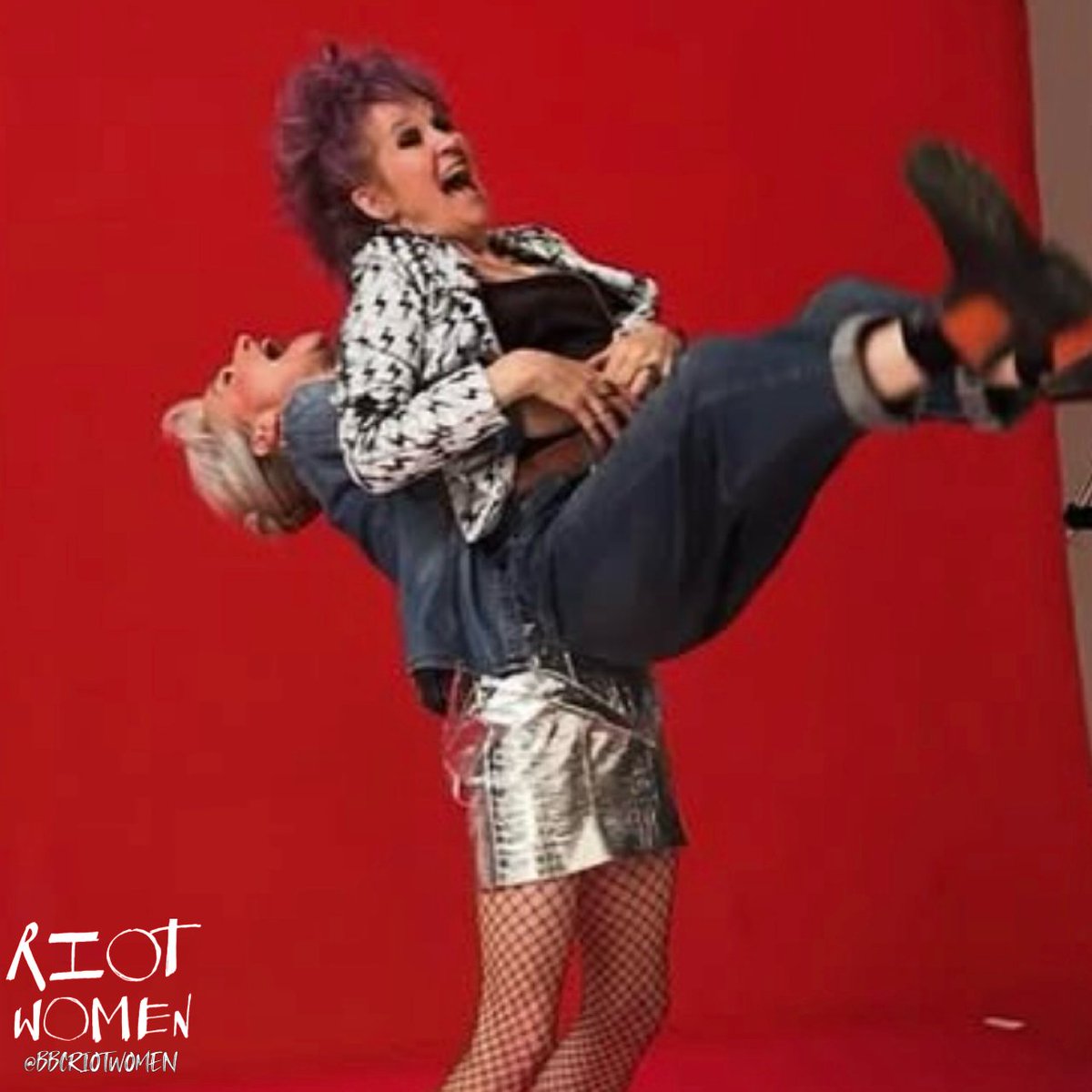 bbcriotwomen's tweet image. Today’s the day… we say goodbye to the #RiotWomen on BBC One tonight at 9pm. We love this BTS image of Amelia &amp;amp; Lorraine❤️

Give us a follow &amp;amp; share if you’re going to miss this riotous show!

📸: Rosalie Craig