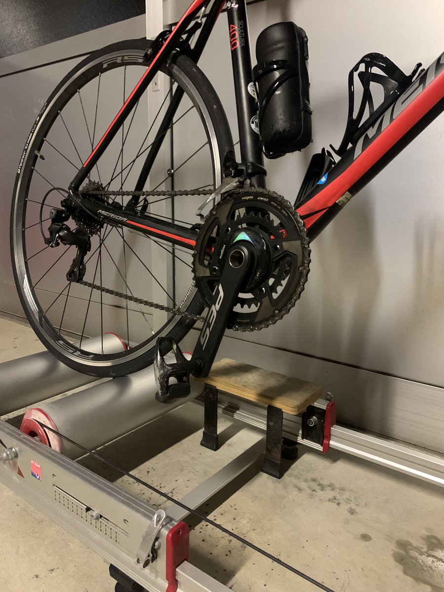 とし郎 精神と時の部屋営業中🚴💦 紅葉ライドしたかった😂