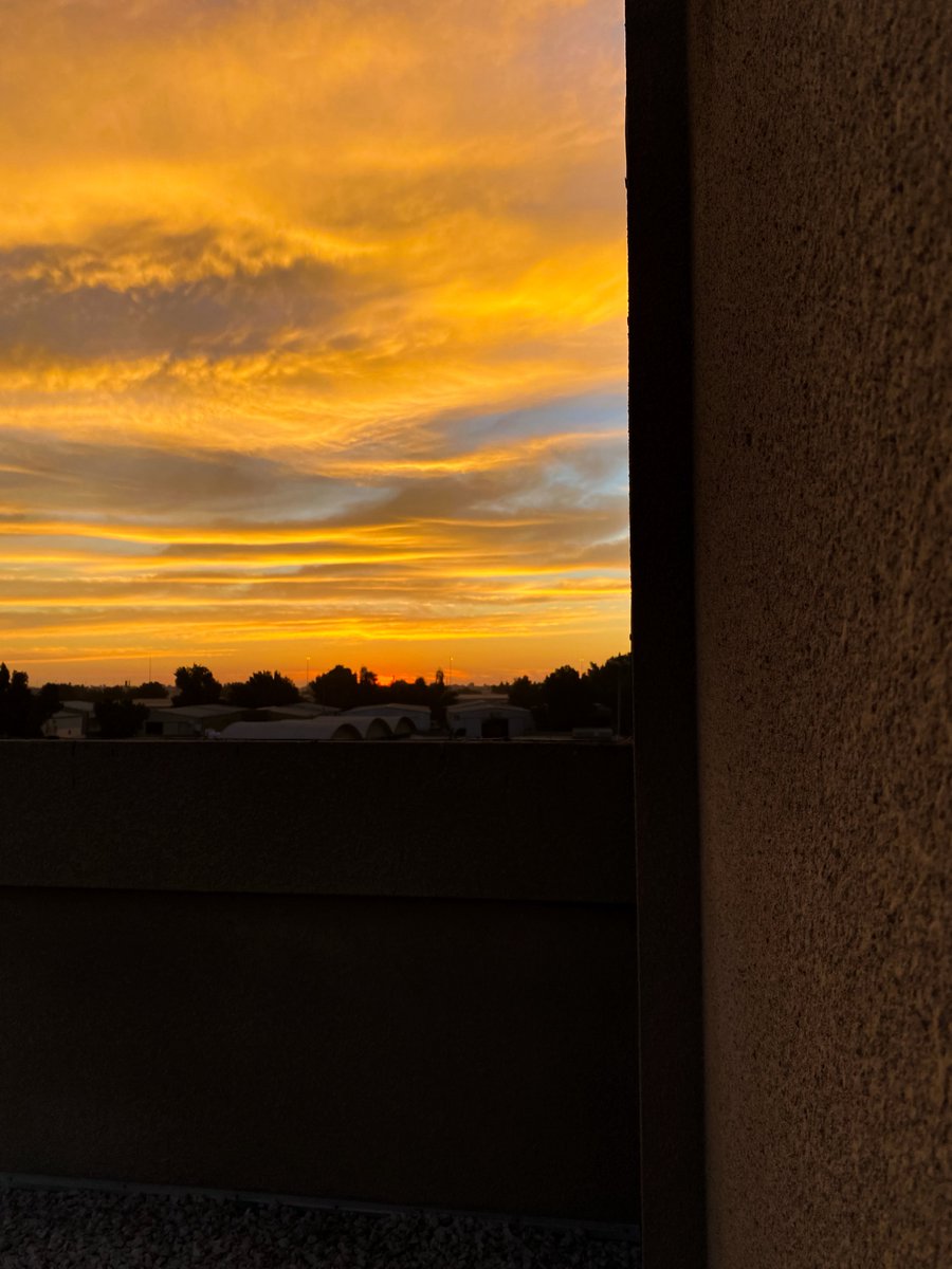 ملامح غروب الشتاء في الدمام :