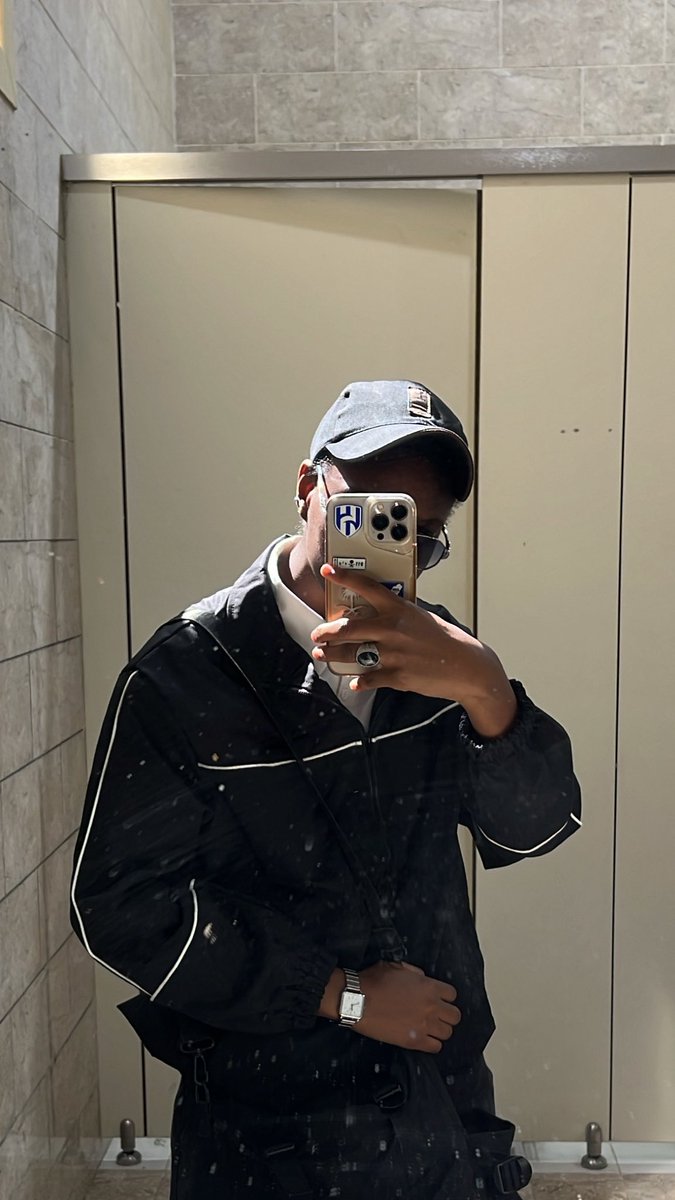 rill012's tweet image. 🖤