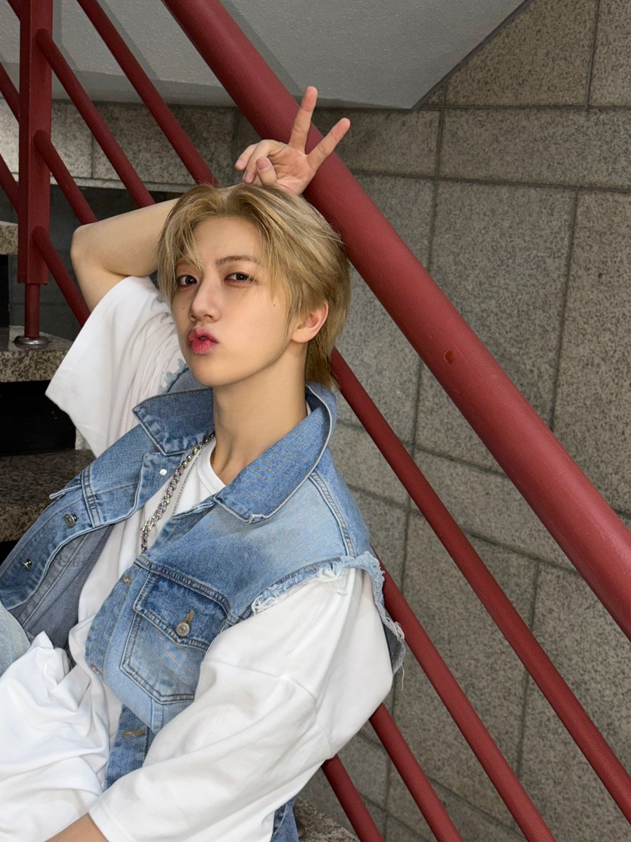 첫주 고생했다ㅏㅏ🥳✌️🫶✌️✌️ 
#원진