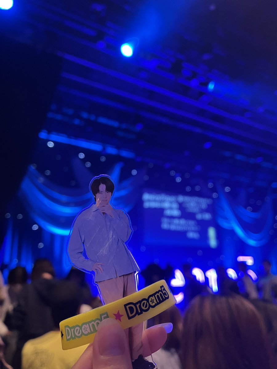 Dream5_39's tweet photo. Dream5 15th Limited Event 2025参戦しました！

令和にドリ5のパーカー羽織ってる方は居ないかなと思ってましたが、想像以上にグッズを身につけている方が居て嬉しかった💭

夜の部はももなが客席に！😳🍑

幸せな空間でとにかく最高でした！！！
参戦された皆さん、お疲れ様でした🌟

#Dream5 https://t.co/jCDfCUzE5B