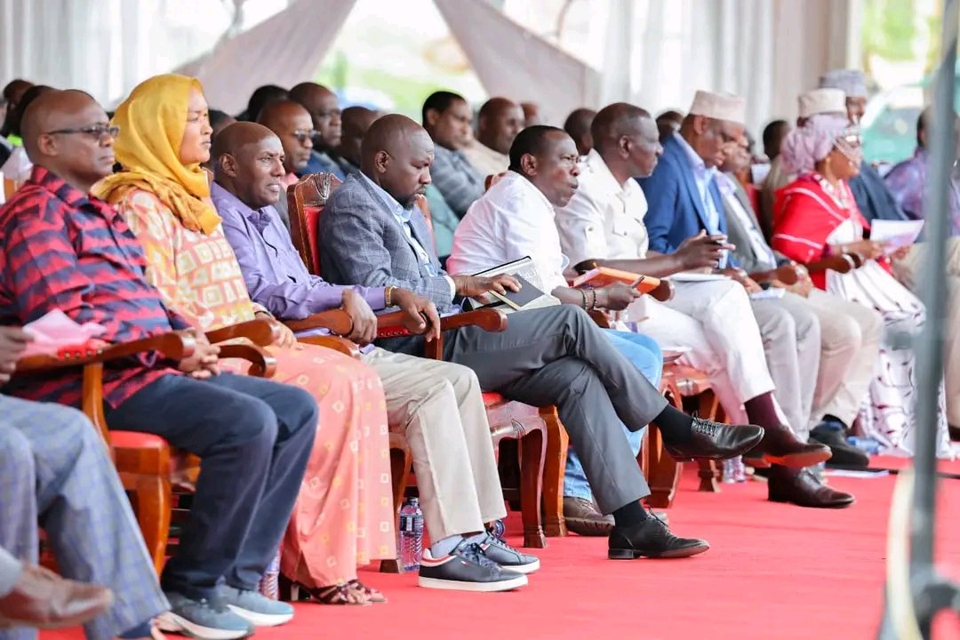harsama_kello's tweet image. It was an honour to join H.E.  President @WilliamsRuto for the Sunday service and Diamond Jubilee celebration at the Africa Inland Church (AIC) in Loglogo, Marsabit County.

We celebrated 60 years of unwavering faith, unity, and service to the community.