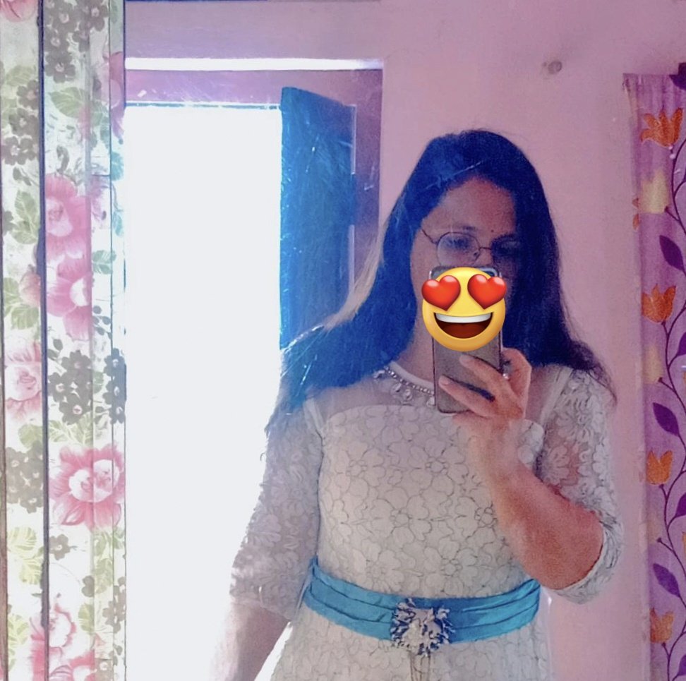 "कुछ अधूरी ख्वाहिशों का सिलसिला है जिंदगी".... 💫💫