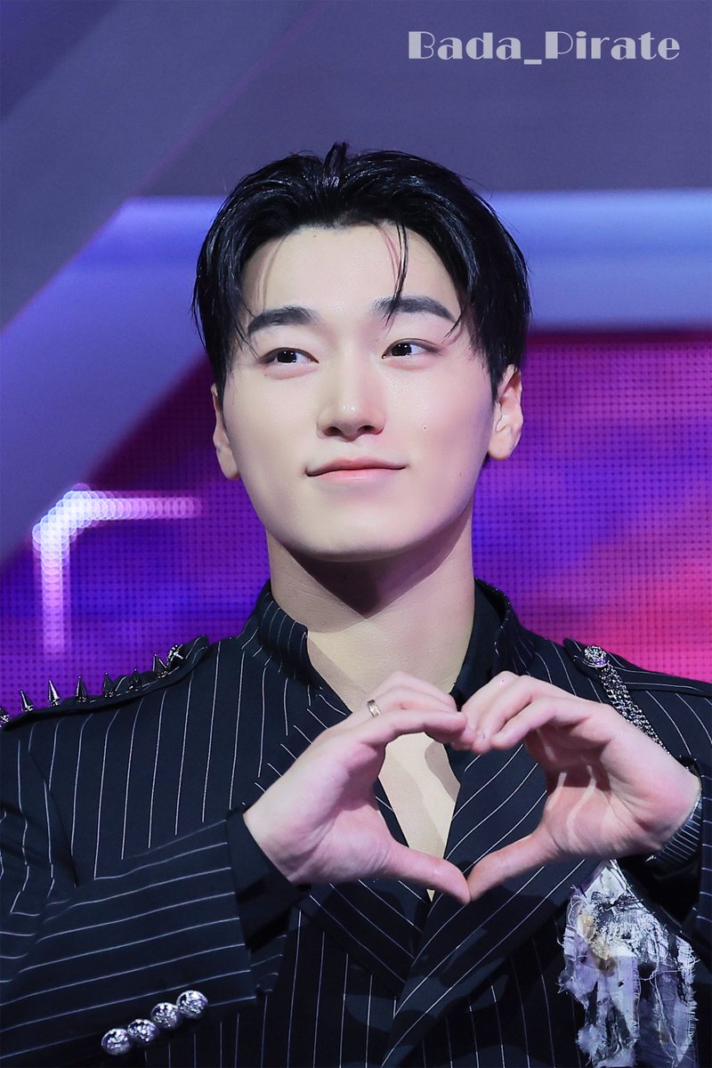 Bada_Pirate's tweet image. 251114 #KGMA 
- 
o3o 
 #ATEEZ #에이티즈 #CHOISAN #최산