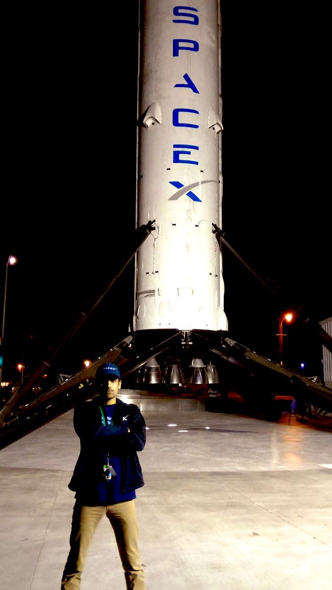 Vedoucí oddělení chirurgického inženýrství Neuralinku a bývalý zaměstnanec SpaceX se nedávno zamyslel nad rozvojem neurálních rozhraní.

Stejně jako jiné projekty Elona Muska, také Neuralink má megalomanské cíle, které ne každý chápe.

Více v článku: elonx.cz/rapidni-rozvoj…