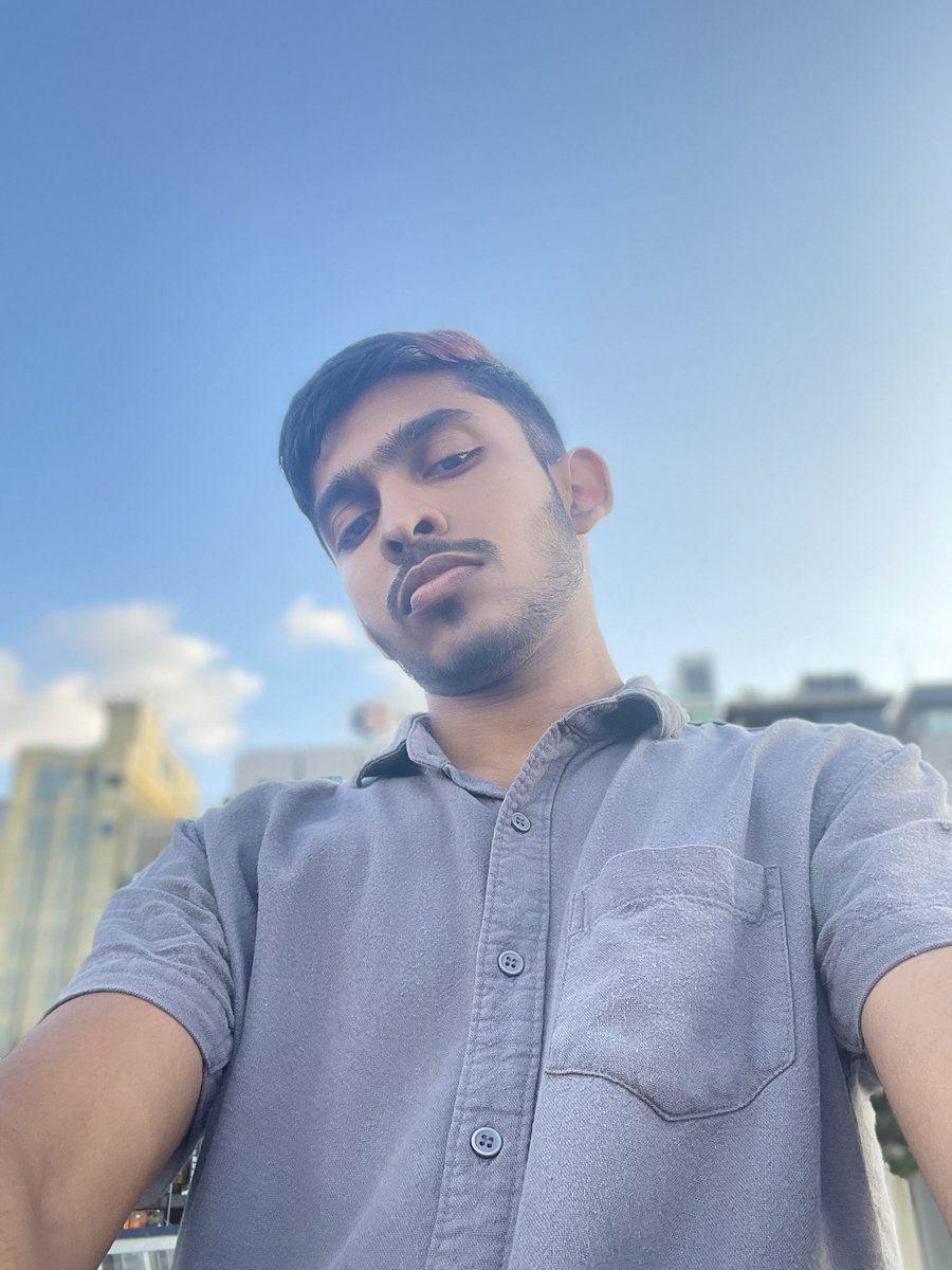 tanuj_qs's tweet photo. #SkyMood #MaldivesLife #IslandVibes #GoodVibesOnly #SunnyDays #SelfPortrait #ChillVibes #CalmMind #BlueSkyDay #OutdoorVibes #MaldivesDiaries #MaleCity #VloggerLife #ContentCreator #TravelVibes https://t.co/uo3E7Jfe4e